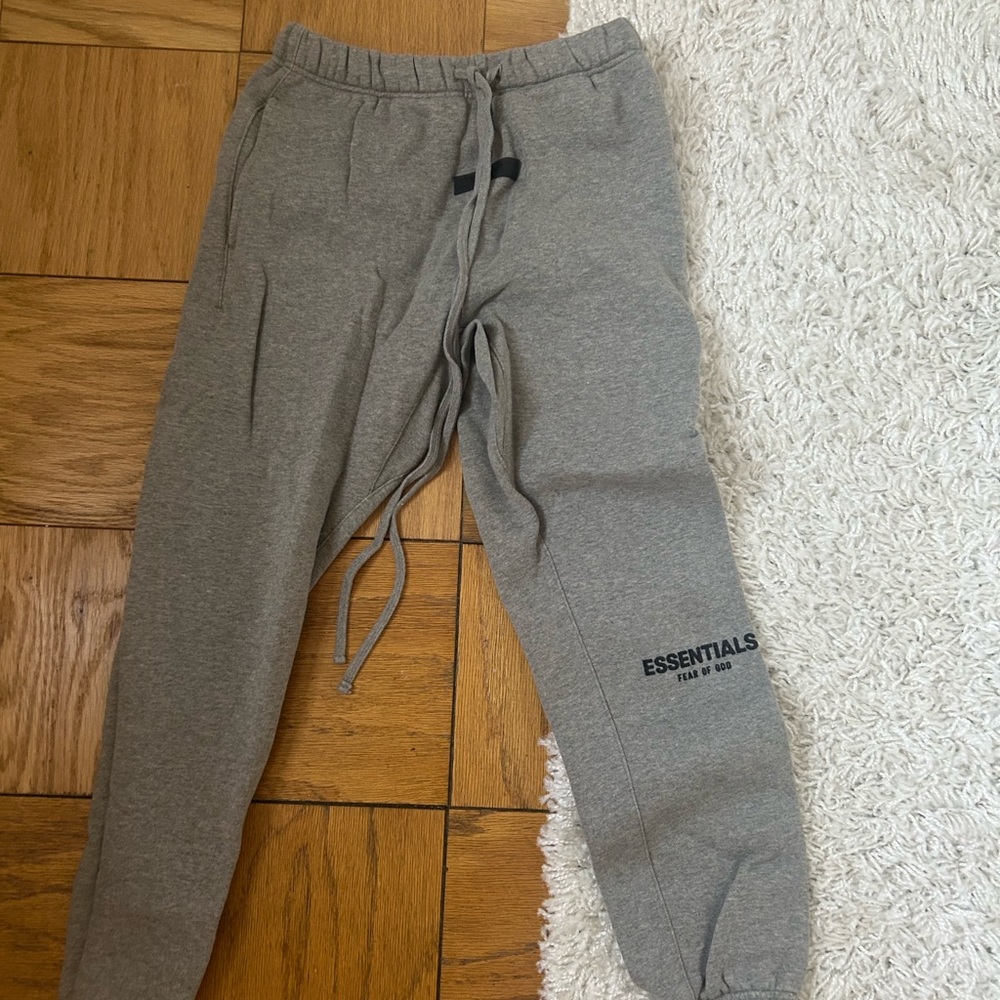 FEAR OF GOD ESSENTIALS joggers